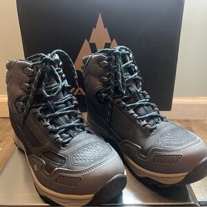 Vasque Gray and Black Unisex Kids/Womens Hiking Boots